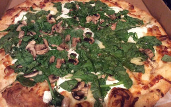 pizza-white-spinach